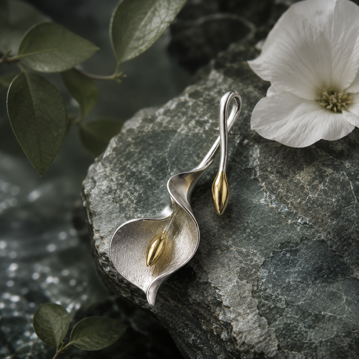 Elaria Pendant